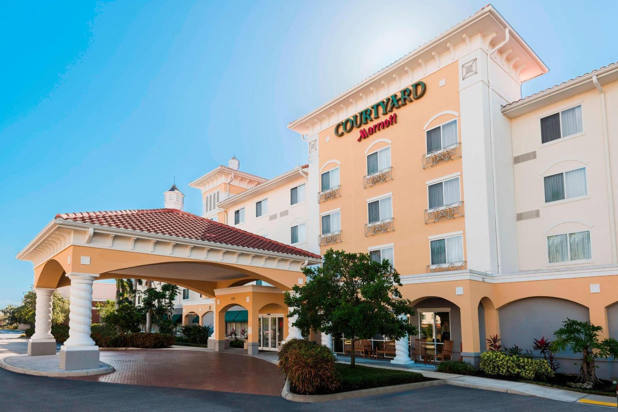 Courtyard Fort Myers At I-75 And Gulf Coast Town Center Estero Exteriör bild