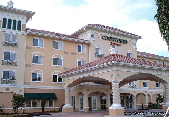 Courtyard Fort Myers At I-75 And Gulf Coast Town Center Estero Exteriör bild