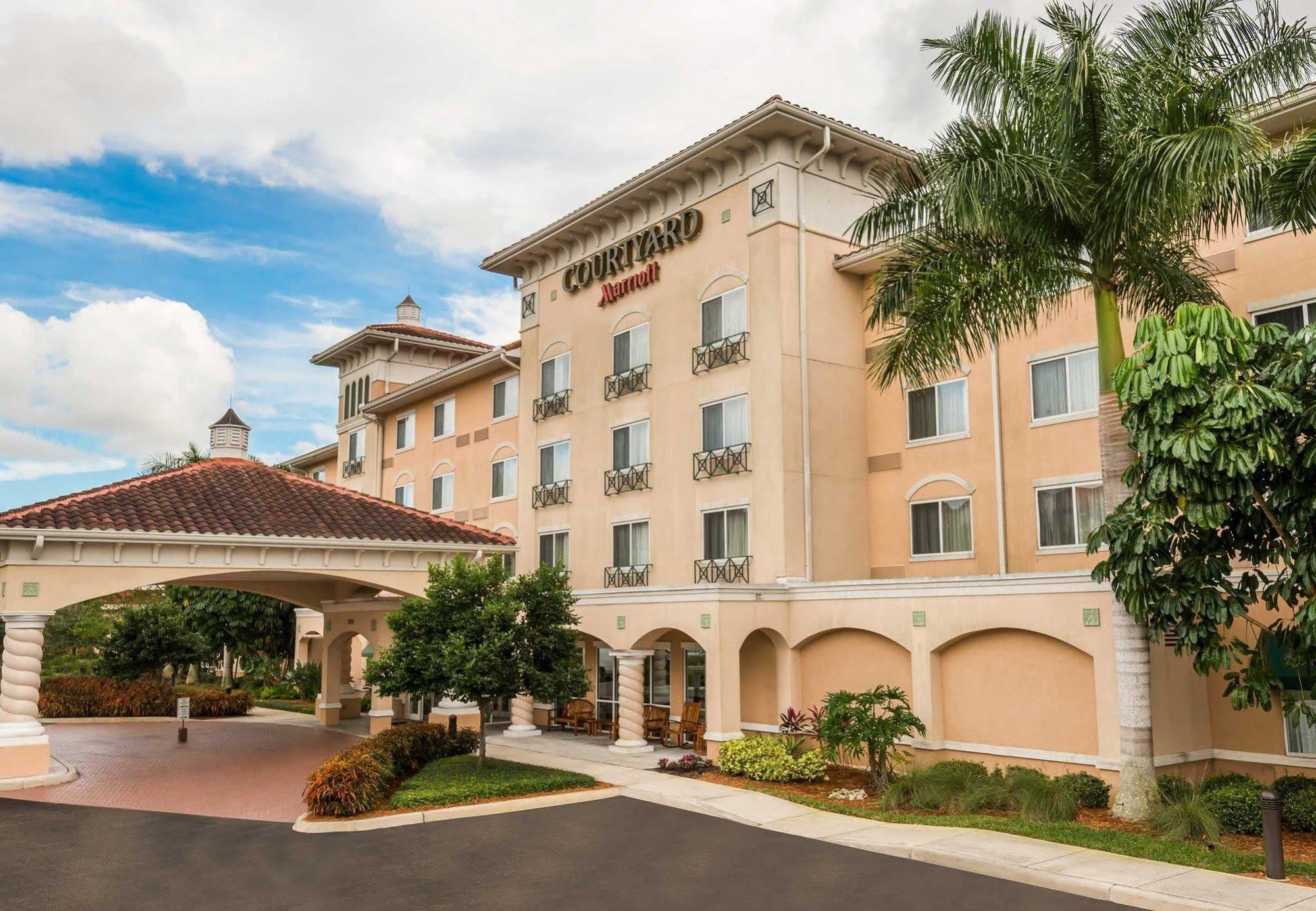 Courtyard Fort Myers At I-75 And Gulf Coast Town Center Estero Exteriör bild